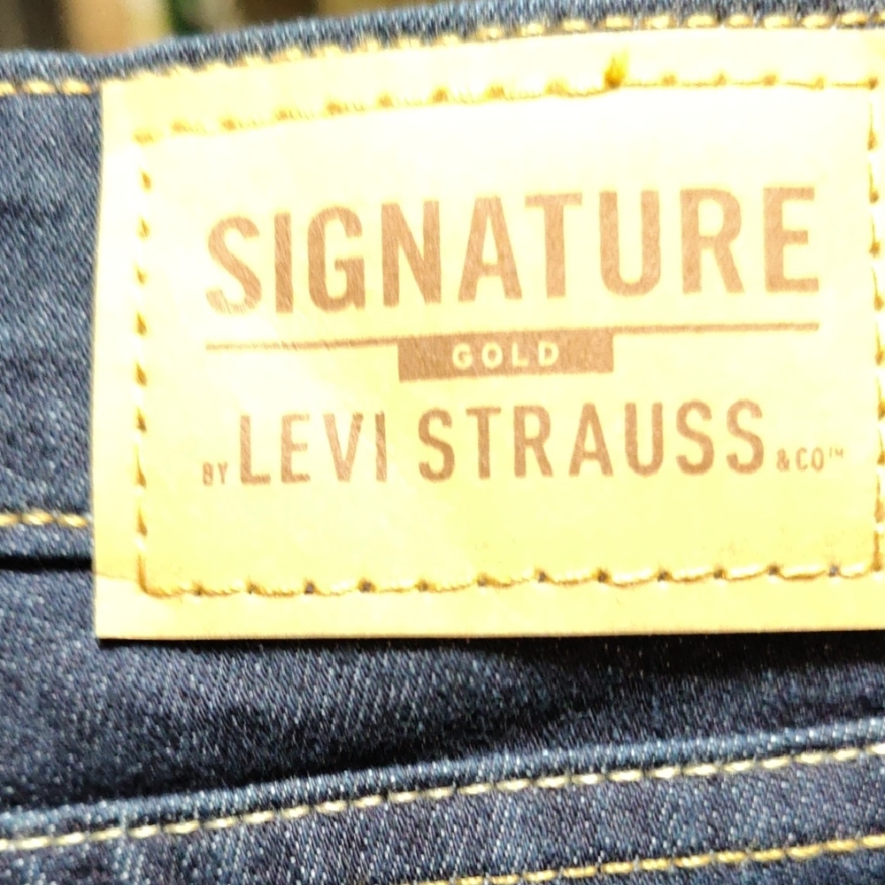 Levi's Classic Blue Denim Jeans